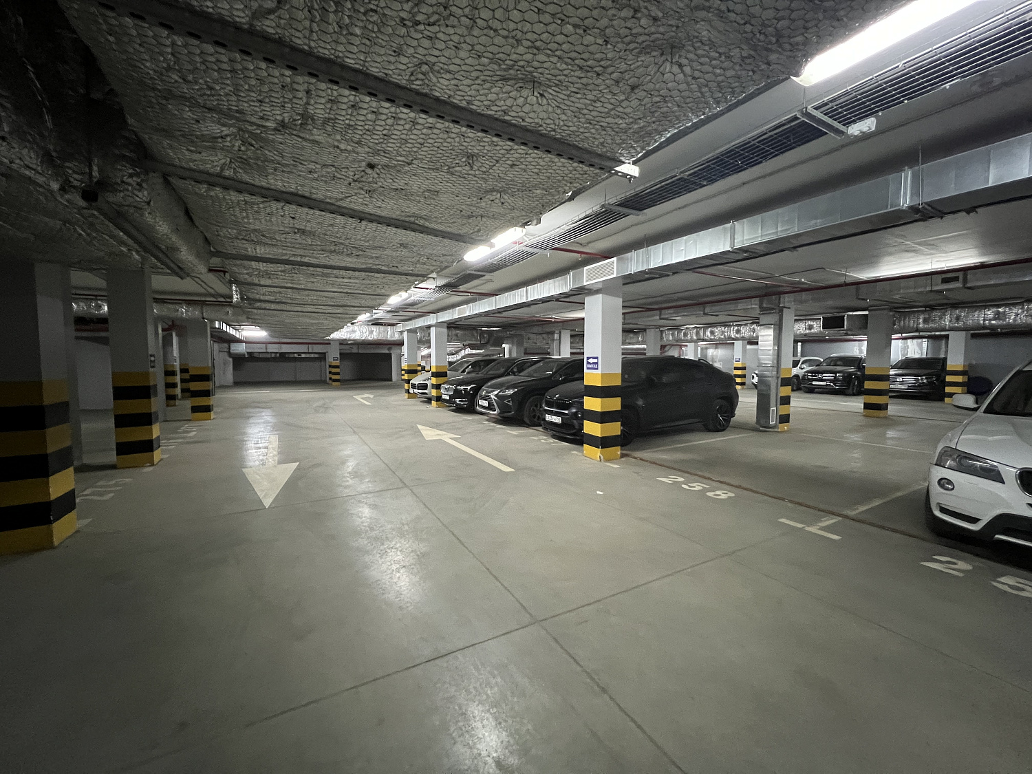 Машиноместа